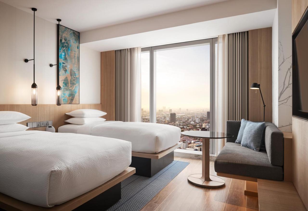 Fairfield By Marriott Phnom Penh Hotel Bagian luar foto