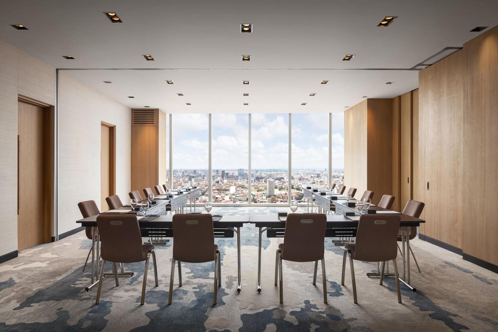 Fairfield By Marriott Phnom Penh Hotel Bagian luar foto
